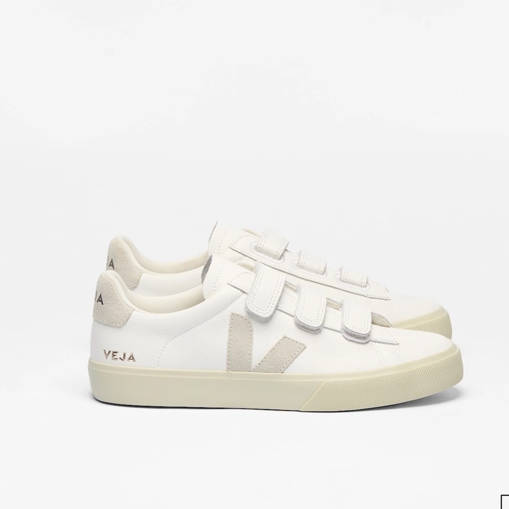 Veja RECIFE LEATHER WHITE NATURAL 36 USA 5